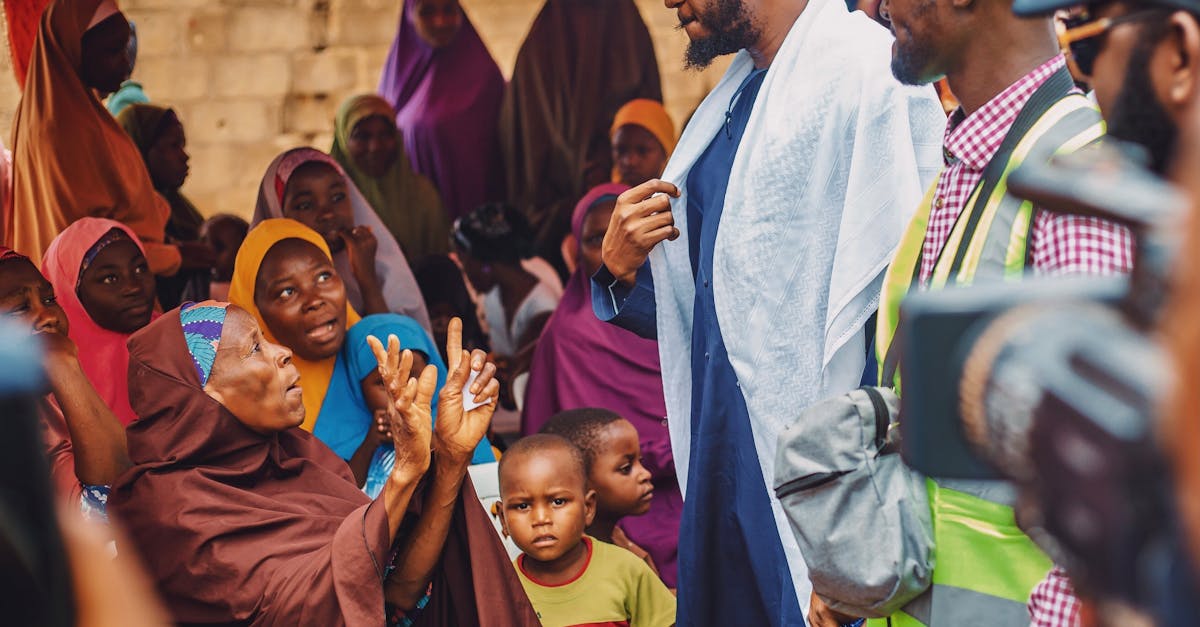 découvrez l'importance de l'engagement communautaire pour renforcer les liens, favoriser la collaboration et promouvoir le développement local durable.