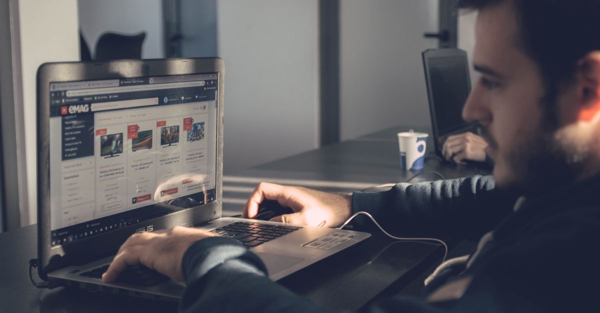 création de sites web professionnels adaptés à vos besoins pour renforcer votre présence en ligne et attirer plus de clients.