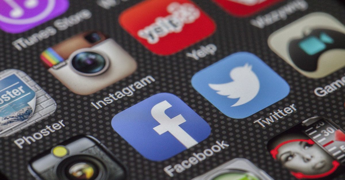 découvrez comment utiliser les favoris twitter pour sauvegarder et organiser facilement vos tweets préférés.